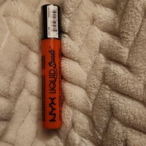 NYX liquid suede lipstick 05 orange county
